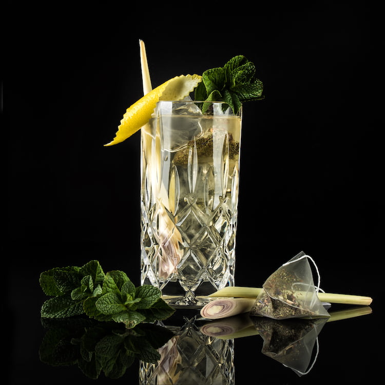 ALPIN-MOORGIN-TONIC - MOORDESTILLERIE Signature Drink