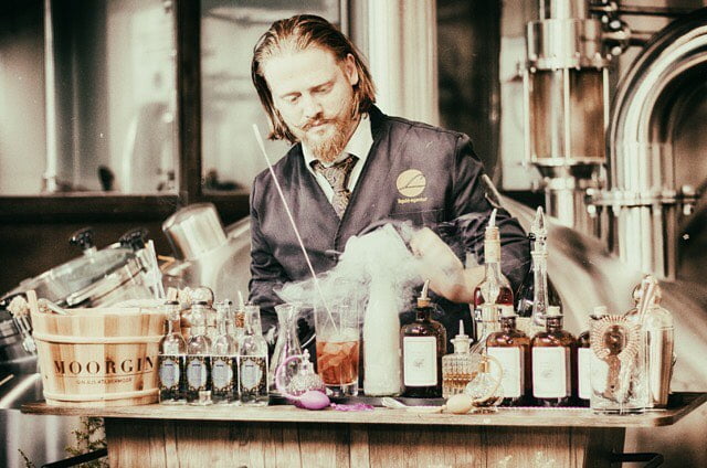 MOORDESTILLERIE Signature Drinks Peter A. Wolf Loup